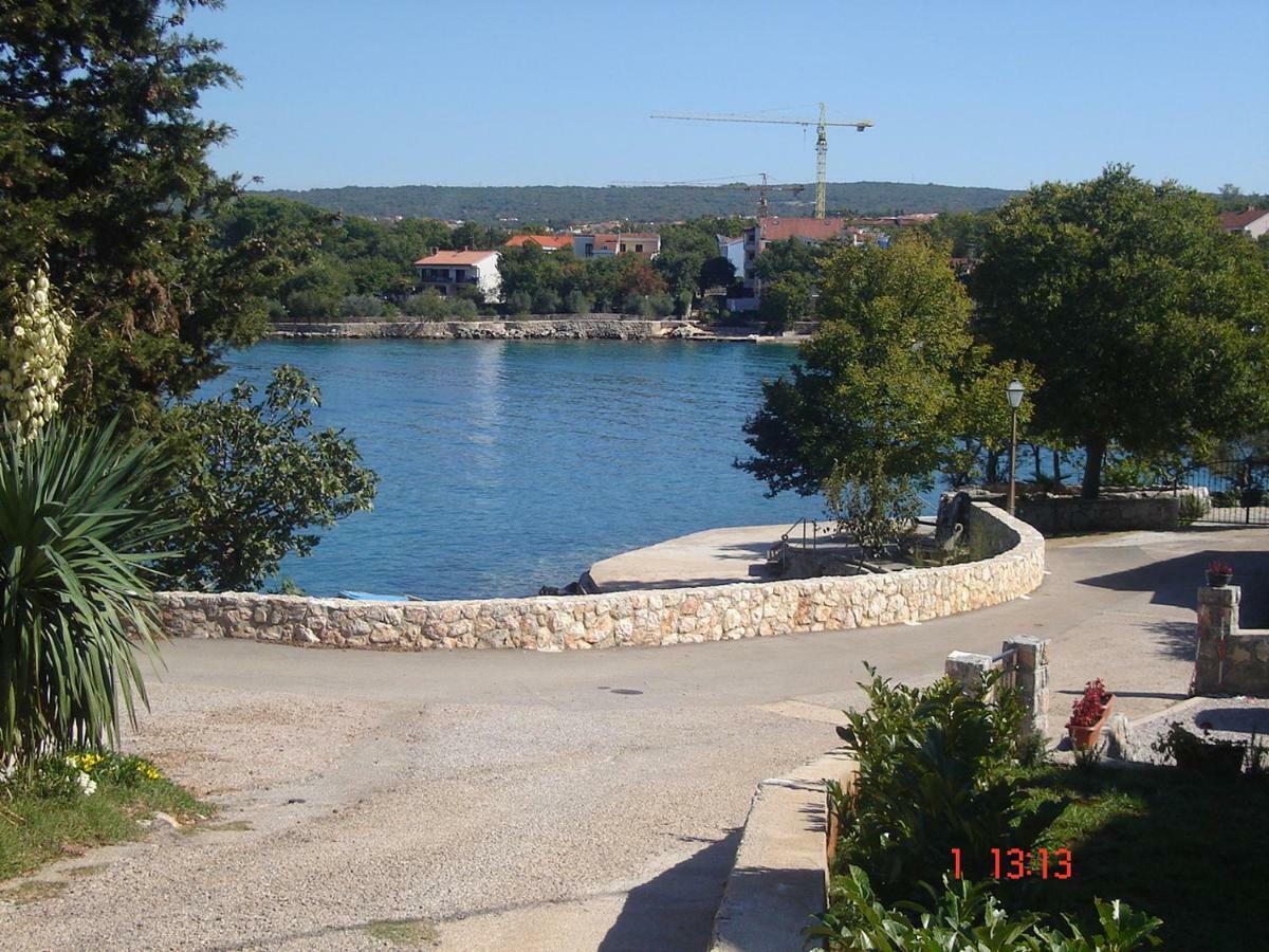 Vila Kraljica Малинска Екстериор снимка